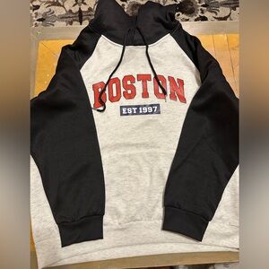 Boston Hoodie XL Gray Black Pullover Hooded Sweatshirt Unbranded